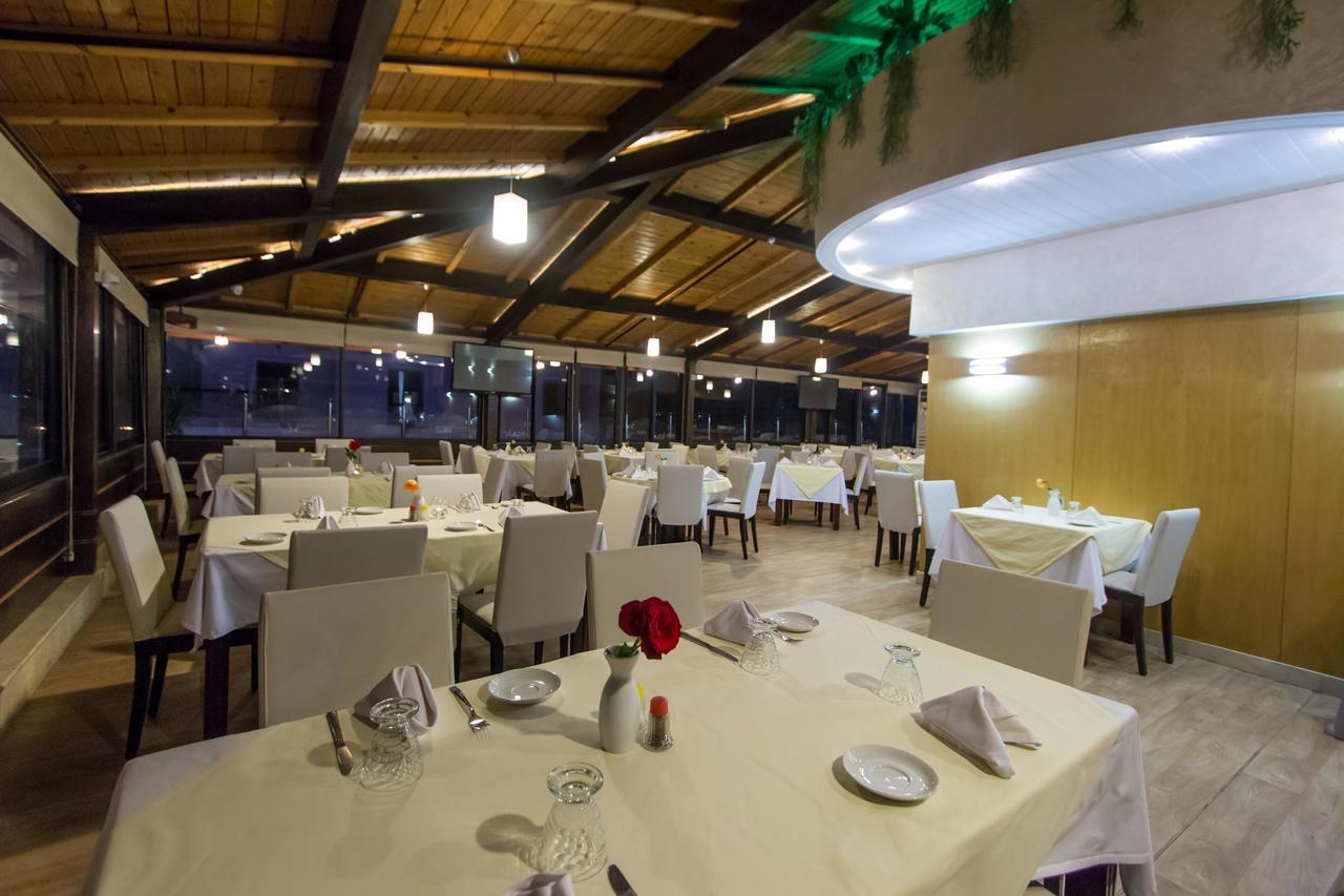 Hotel Zahrat Al Jabal 3*